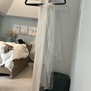 Bridal veil white